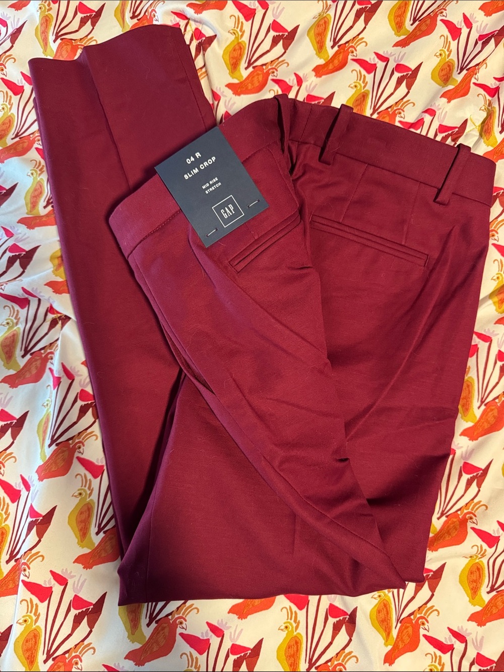 GAP women Slim Crop Pants - Wine